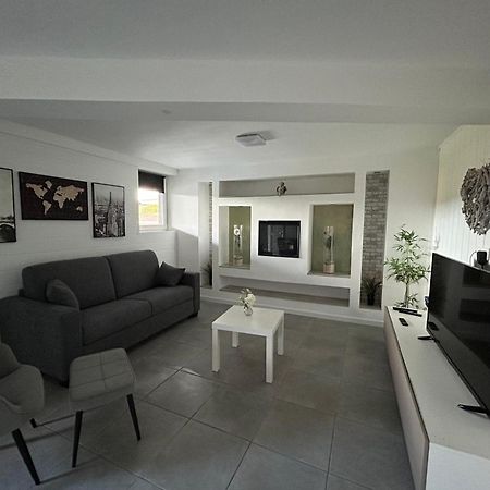 Appart Dans Un Superbe Quartier Wierde Villa Namur Exteriör bild